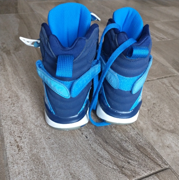 Boys Nike Air Jordan 8 retro GS snowflake - Picture 5 of 9